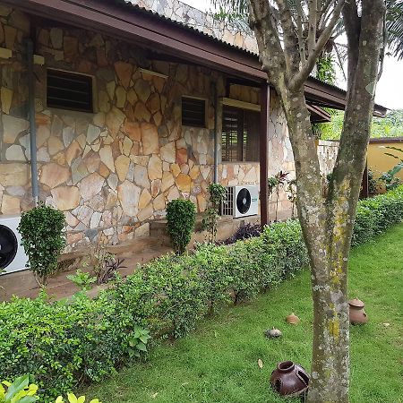 Bed and Breakfast Chez Therese Kpalime Екстер'єр фото