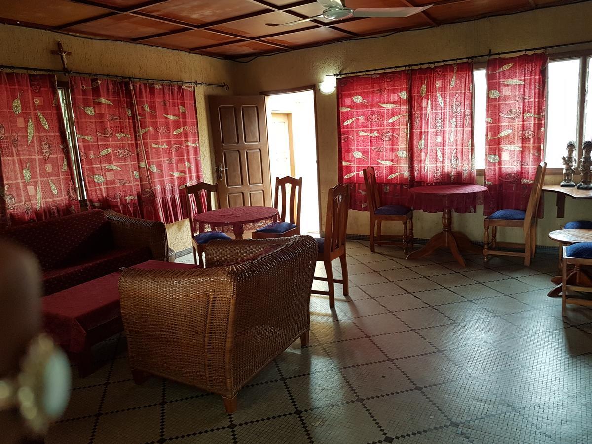 Bed and Breakfast Chez Therese Kpalime Екстер'єр фото